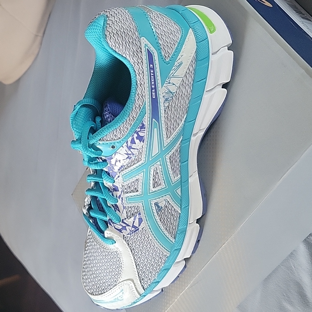 ASICS Sneakers